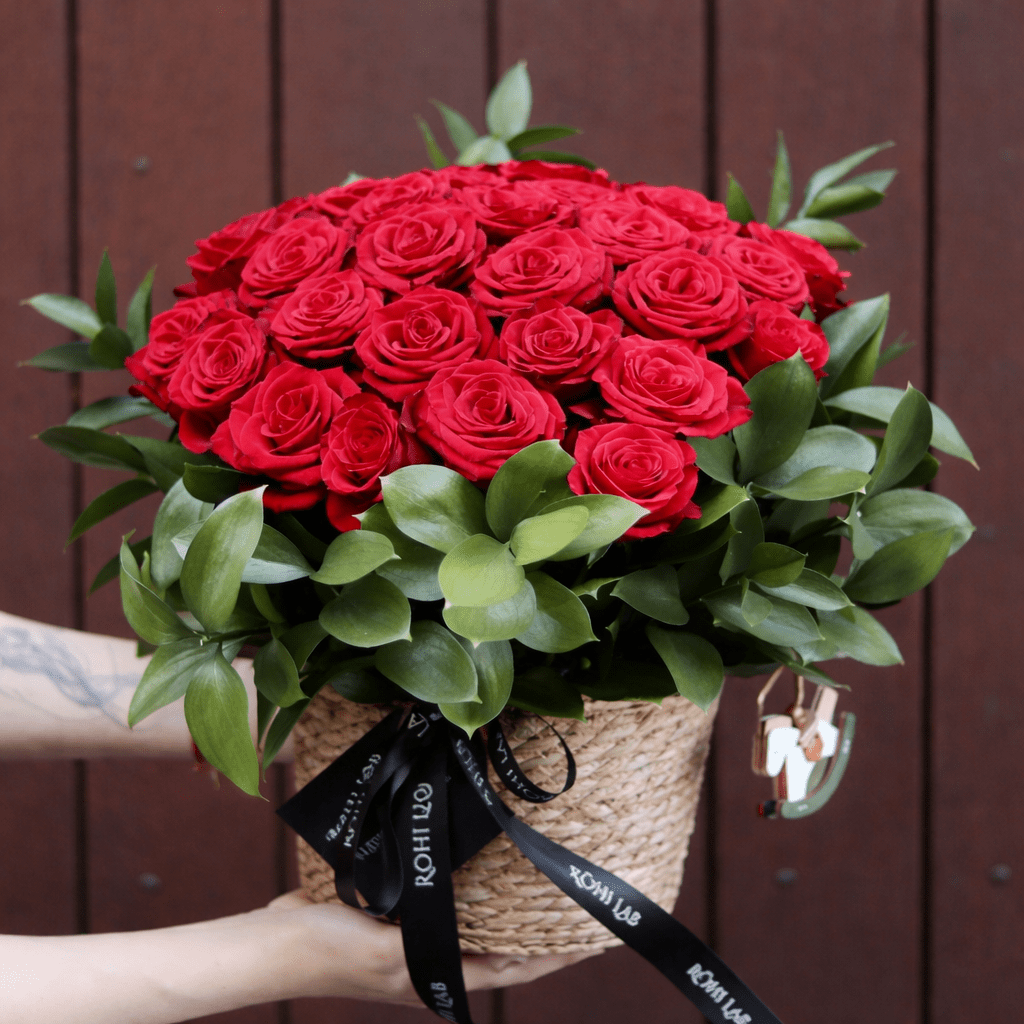 Romantic & Anniversary Flowers Collection