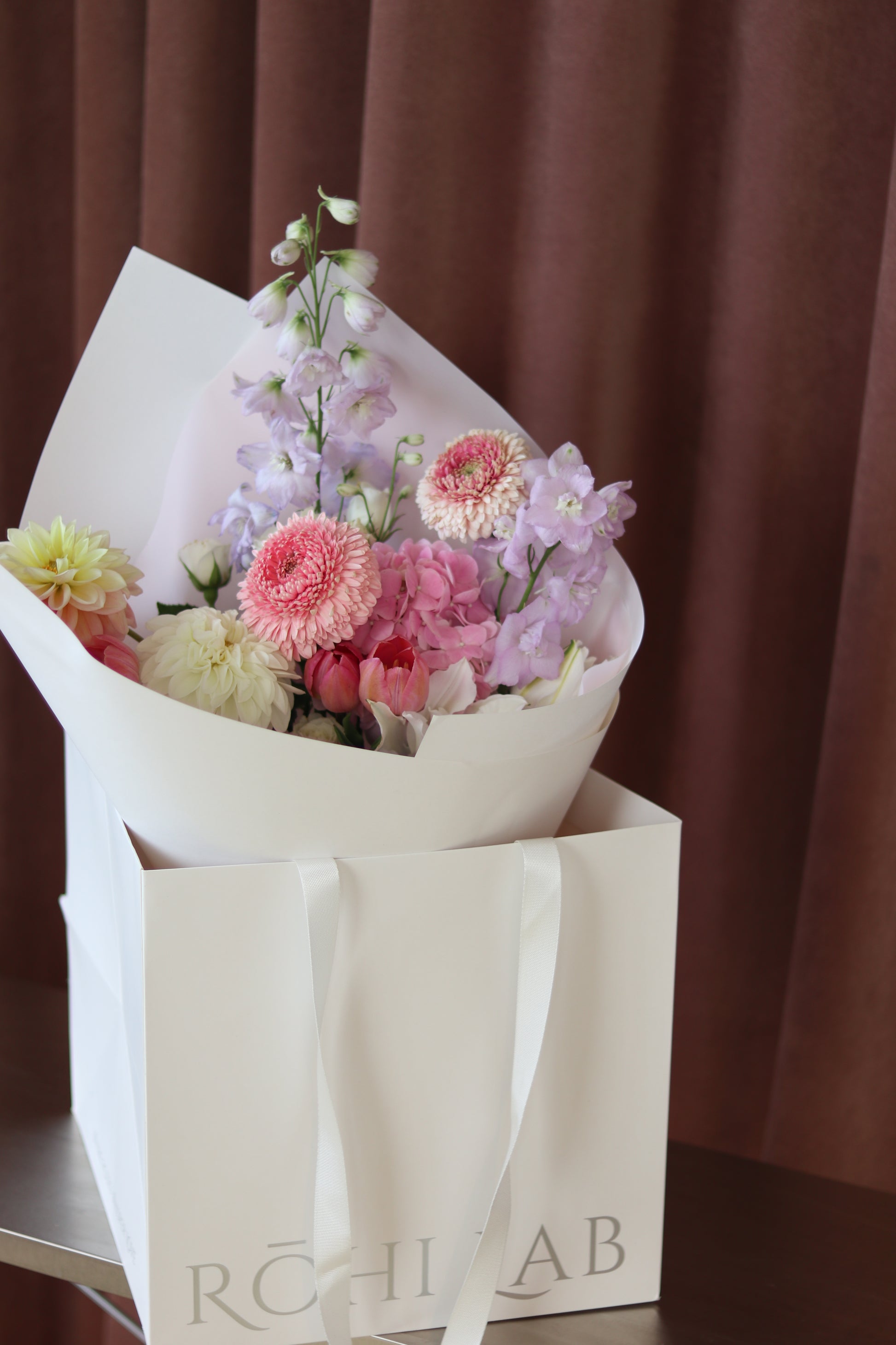 Rosé pastel flowers Auckland delivery