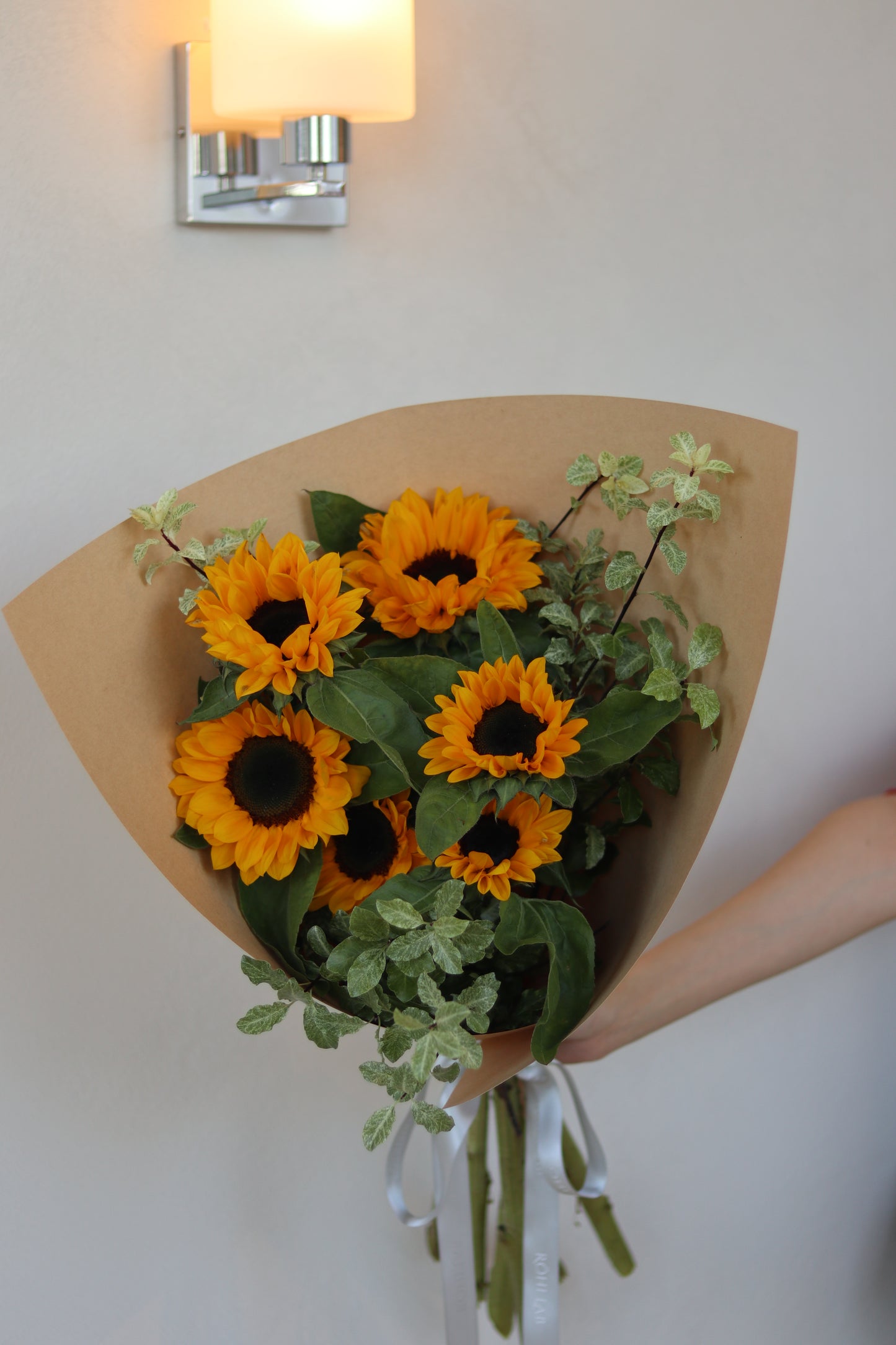 Golden Glow bouquet with sunflowers Auckland