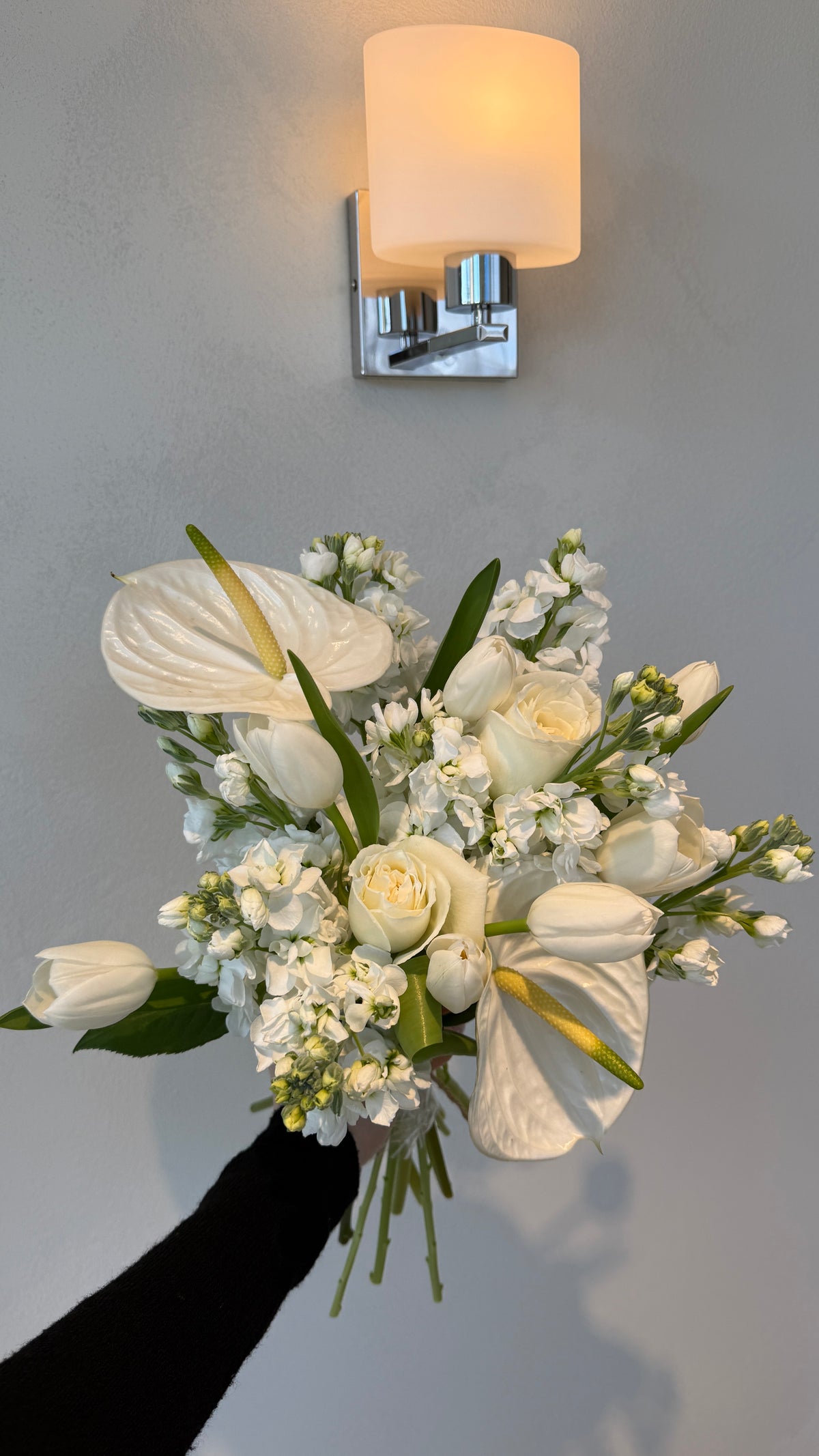 Fresh white and green flower bouquet with seasonal blooms and natural foliage, handcrafted by Rōhi Lab